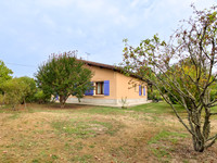 Maison à vendre à Saint-Pé-Saint-Simon, Lot-et-Garonne - 182.000 € - photo 3
