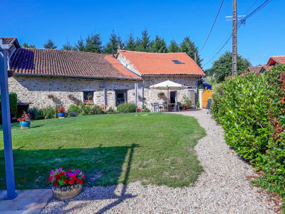 Maison à vendre à Le Lindois, Charente, Poitou-Charentes, avec Leggett Immobilier
