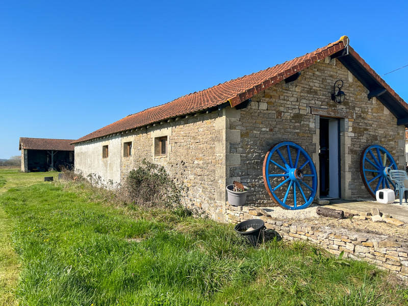 French property for sale in Paizay-Naudouin-Embourie, Charente - €299,950 - photo 12