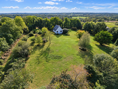 French property for sale in Lohuec, Côtes-d'Armor - €267,500 - photo 1