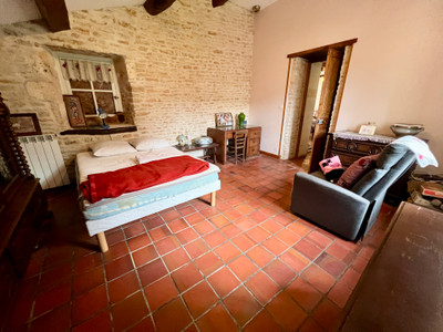 French property for sale in Saint-Savinien, Charente-Maritime - €294,250 - photo 4