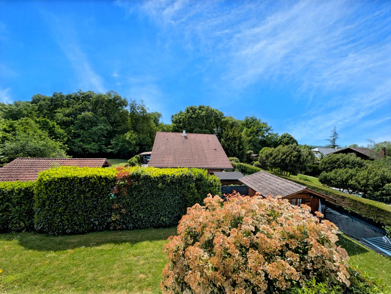 French property for sale in Sciez, Haute-Savoie - €630,000 - photo 4