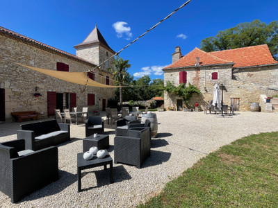 French property for sale in Pontcirq, Lot - €818,000 - photo 1