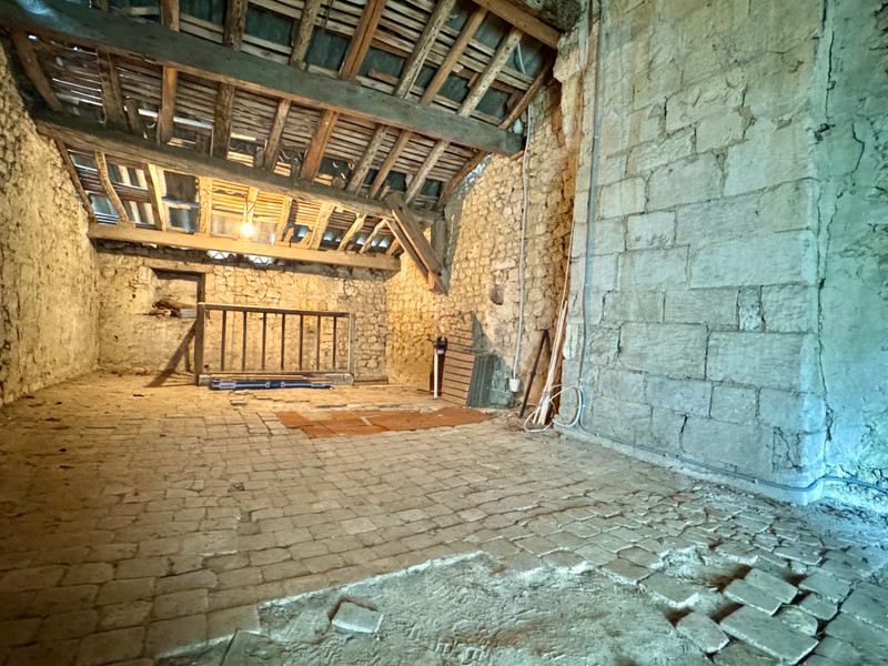 French property for sale in Loudun, Vienne - €59,100 - photo 6