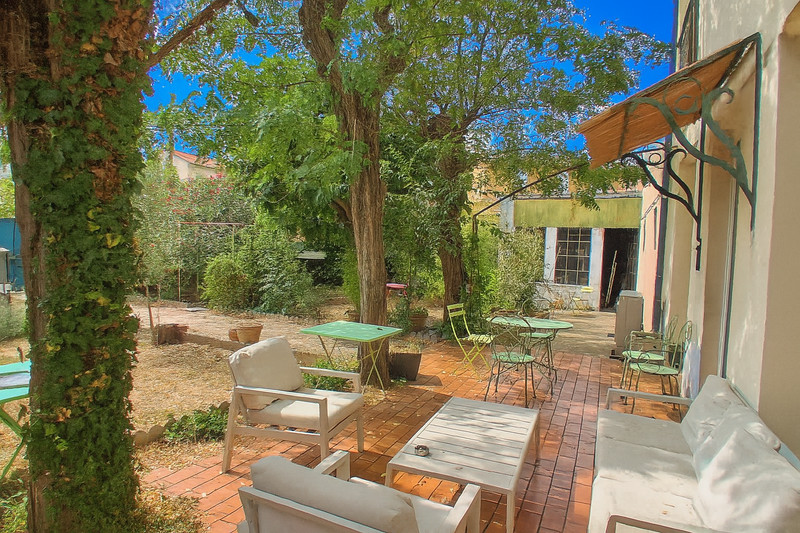 French property for sale in Roujan, Hérault - €380,000 - photo 3