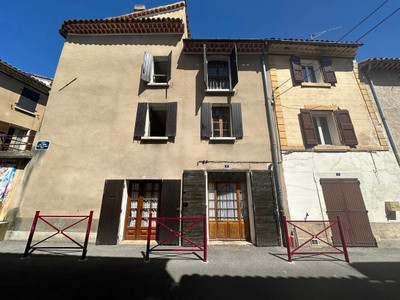 Maison à vendre à Oraison, Alpes-de-Haute-Provence, PACA, avec Leggett Immobilier