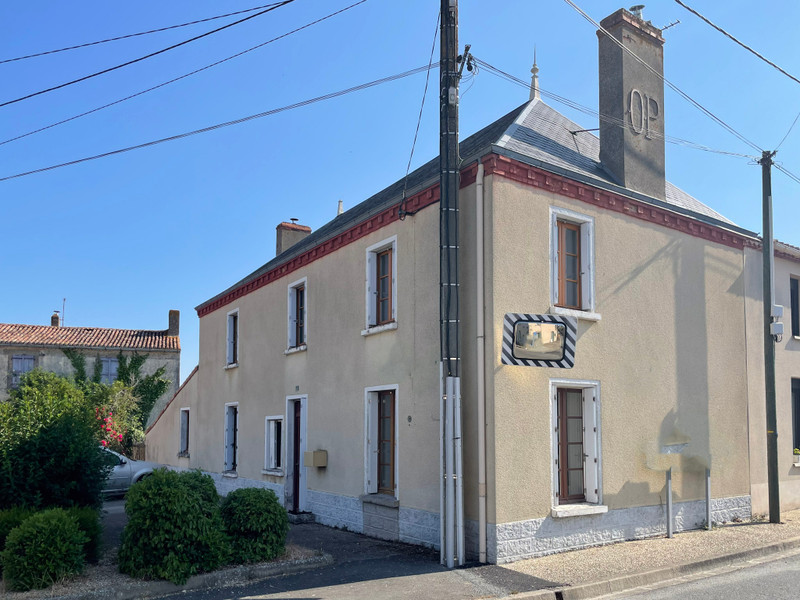 Maison à vendre à Argentonnay, Deux-Sèvres - 114 450 € - photo 1