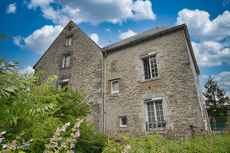Maison à vendre à Beaugency, Loiret - 745 000 € - photo 1