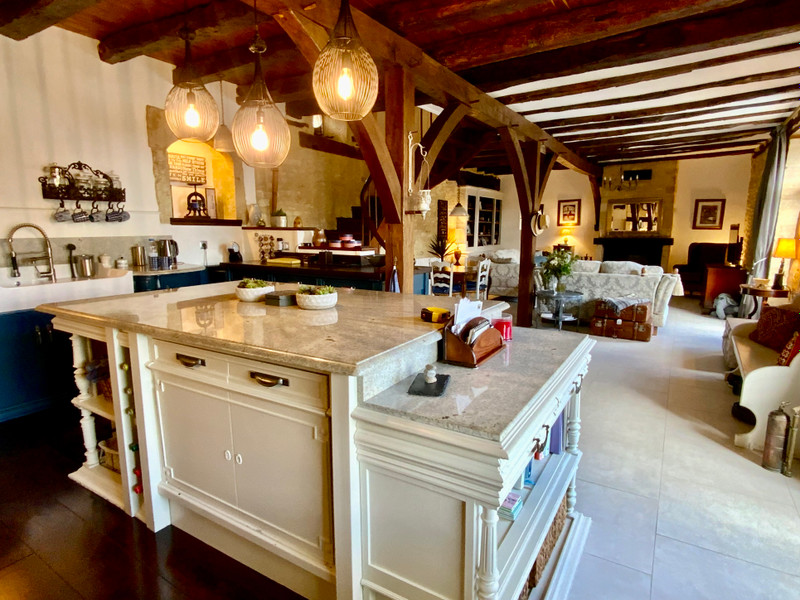 French property for sale in La Chapelle-Aubareil, Dordogne - €449,925 - photo 2