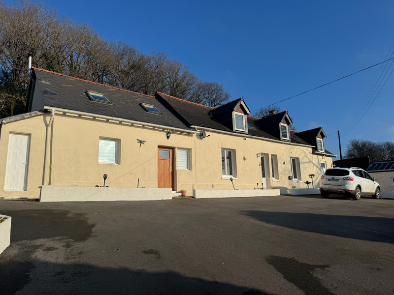 Maison à vendre à Bon Repos sur Blavet, Côtes-d'Armor - 252.000 € - photo 1