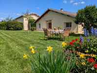 Propriété à vendre à Cours-les-Bains, Gironde - 340 000 € - photo n°1