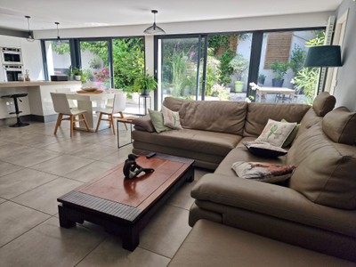 French property for sale in Bordeaux, Gironde - €649,000 - photo 3