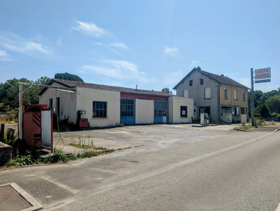 French property for sale in Les Cars, Haute-Vienne - €114,300 - photo 1