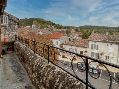 Appartement à vendre à Montcuq-en-Quercy-Blanc, Lot, Midi-Pyrénées, avec Leggett Immobilier