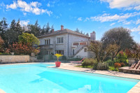 Propriété à vendre à Vallon-Pont-d'Arc, Ardèche - 689 000 € - photo n°1