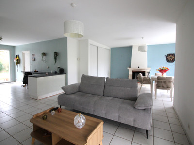 French property for sale in Villiers-le-Roux, Charente - €277,000 - photo 2