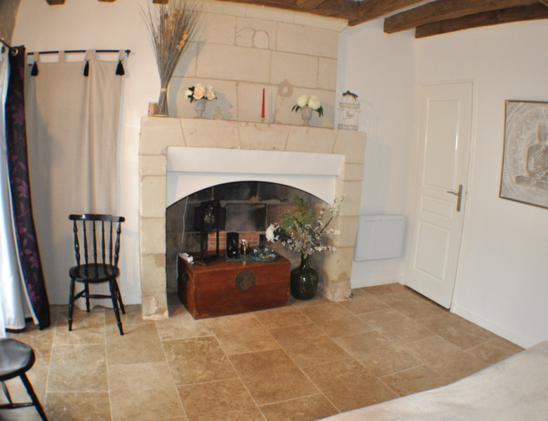 French property for sale in Noyant-Villages, Maine-et-Loire - €370,000 - photo 6