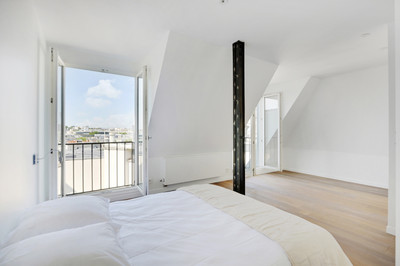 DUPLEX 72M2. INCREDIBLE VIEW WITH BALCONY. IDEAL PIED A TERRE.