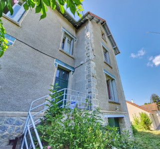 French property for sale in Aubusson, Creuse - €162,000 - photo 4