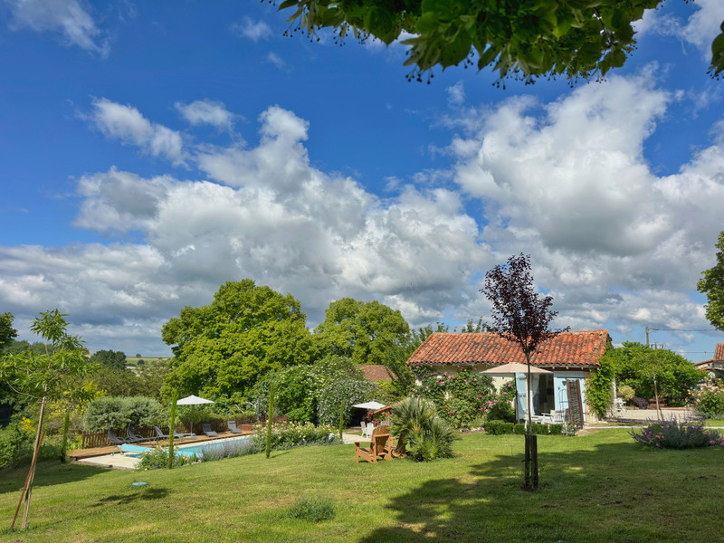 French property for sale in Saint-Romain, Charente - €795,000 - photo 5