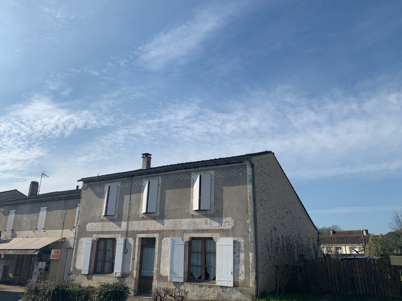 Maison à vendre à Saint-Méard-de-Gurçon, Dordogne - 194.400 € - photo 1