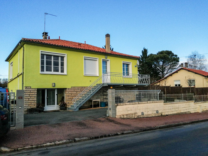 Maison à vendre à Mareuil en Périgord, Dordogne - 168 000 € - photo 1 Maison à vendre à Mareuil en Périgord, Dordogne - 168 000 € - photo 1