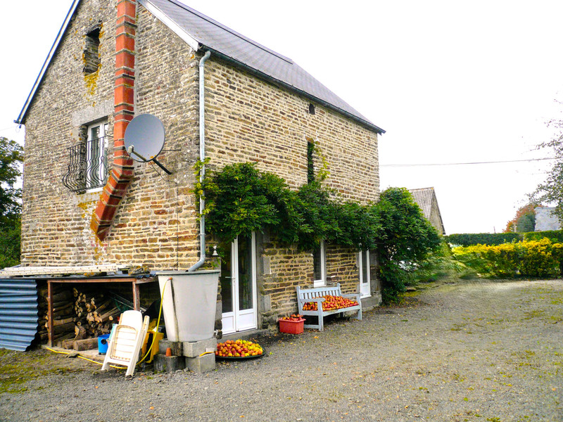 French property for sale in Flers, Orne - €131,868 - photo 0