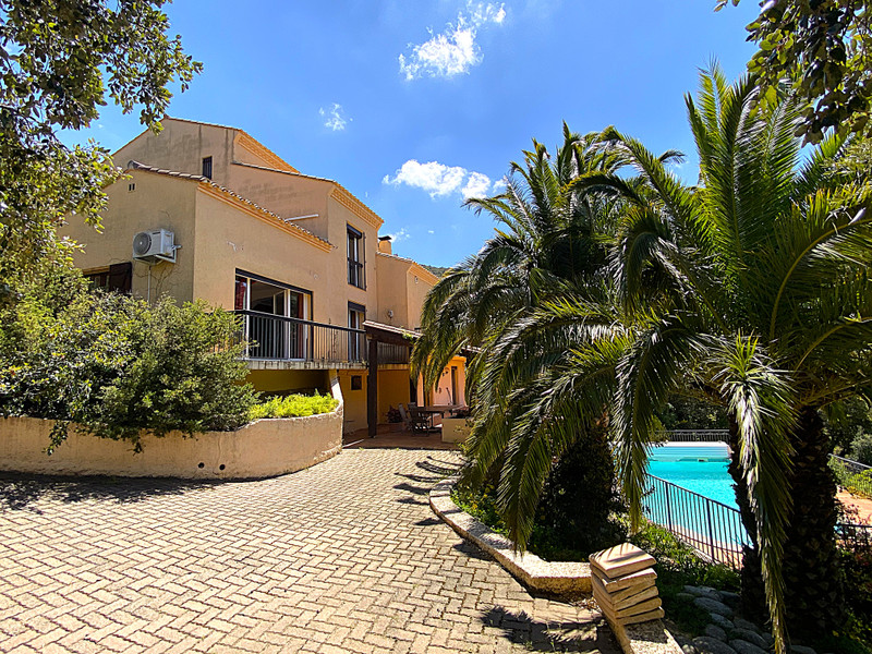 French property for sale in Le Boulou, Pyrénées-Orientales - €740,000
