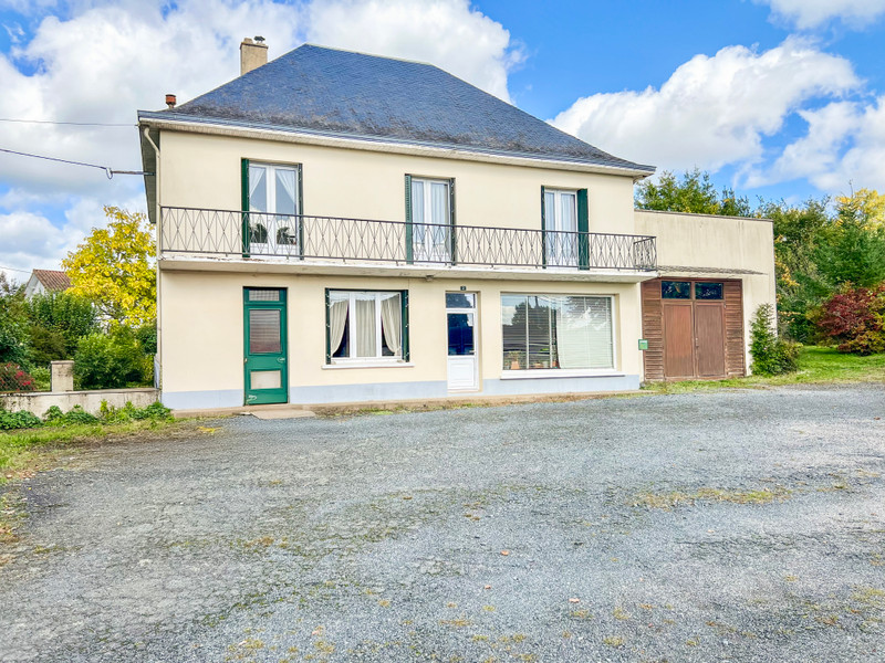 Maison à vendre à Saint-Mathieu, Haute-Vienne - 153.000 € - photo 1