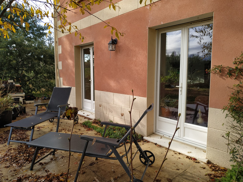 French property for sale in Bayas, Gironde - &#8364;420,000 - photo 6