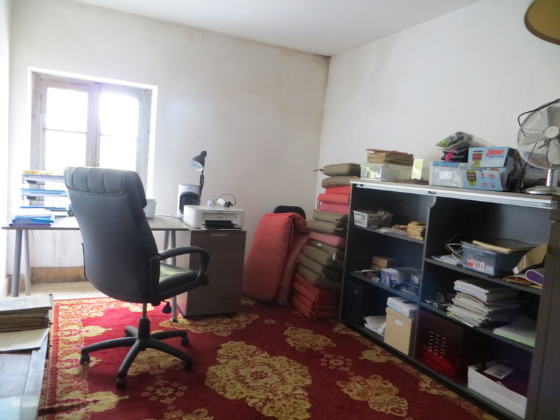 French property for sale in Confolens, Charente - €249,000 - photo 9