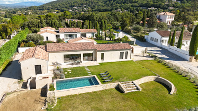 SÉGURET, PROVENCE - Luxury villa with swimming pool, terrace, garden, 3 bedrooms, stunning views, garage