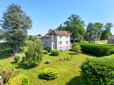Maison à vendre à Oradour-sur-Vayres, Haute-Vienne, Limousin, avec Leggett Immobilier