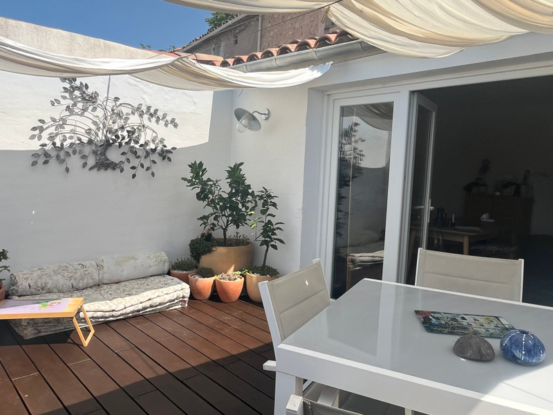 French property for sale in Bagnols-en-Forêt, Var - €439,600 - photo 2