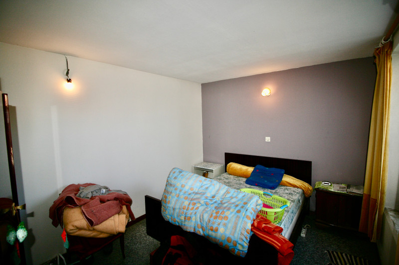 French property for sale in Écuras, Charente - €88,000 - photo 2