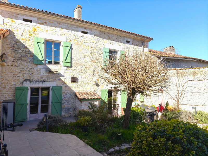 French property for sale in Charras, Charente - €381,600 - photo 1