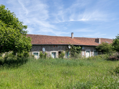 French property for sale in Pressignac, Charente - €68,600 - photo 3