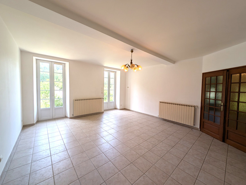 French property for sale in Chepniers, Charente-Maritime - €255,500 - photo 4