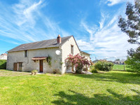 Maison à vendre à Sérigny, Vienne - 234.000 € - photo 1