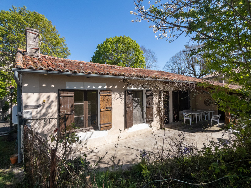 French property for sale in Sainte-Souline, Charente - €77,000 - photo 0