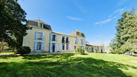 Chateau à vendre à Sainte-Foy-la-Grande, Gironde - 1.300.000 € - photo 1