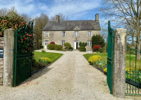 Maison à vendre à Gouvets, Manche - 335.000 € - photo 1