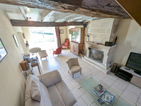 Maison à vendre à Bunzac, Charente - 420.000 € - photo 4