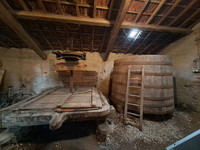 Maison à vendre à La Motte-Saint-Jean, Saône-et-Loire - 150.000 € - photo 2