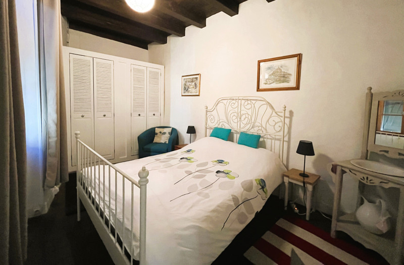 French property for sale in Confolens, Charente - €99,900 - photo 4