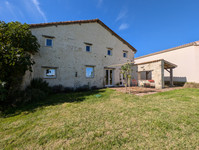 Maison à vendre à Vanzac, Charente-Maritime - 299.600 € - photo 9