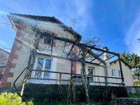 Maison à vendre à Nanteuil-en-Vallée, Charente - 125 350 € - photo 1