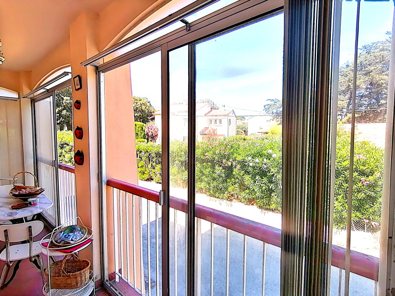 French property for sale in Six-Fours-les-Plages, Var - €349,000 - photo 6