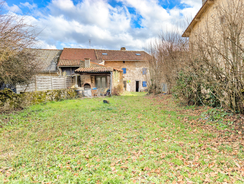 Propriété à vendre à Bessines-sur-Gartempe, Haute-Vienne - 87 890 €