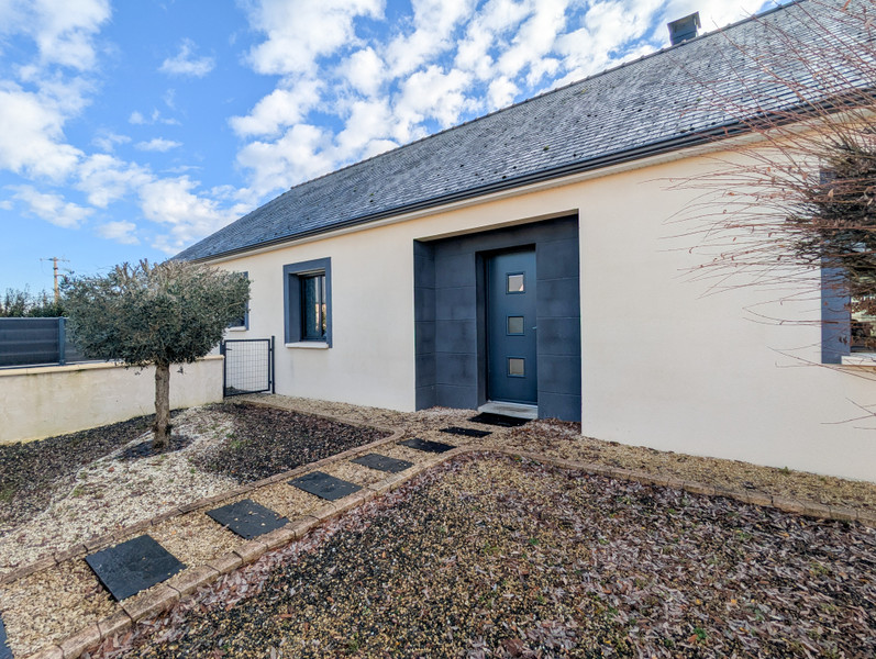 French property for sale in Brain-sur-Allonnes, Maine-et-Loire - €256,800 - photo 9